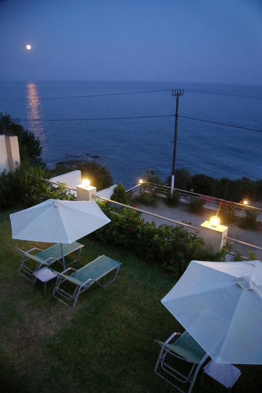 Santa Marina Apartments Rodakino Exterior foto