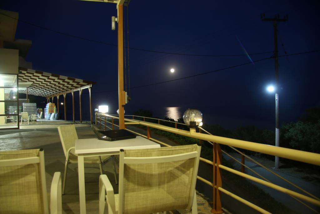 Santa Marina Apartments Rodakino Exterior foto